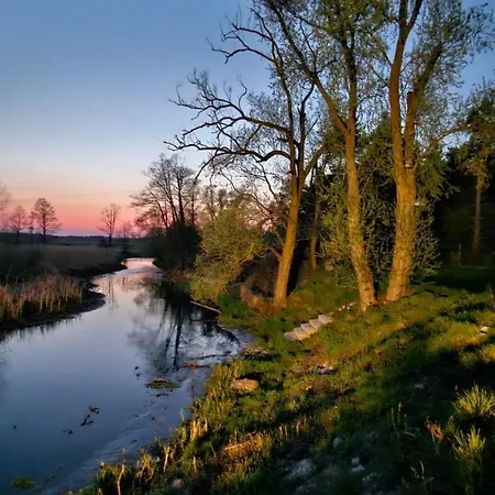 Magiczne Nad Rzeką Toczną Domek alpejski *