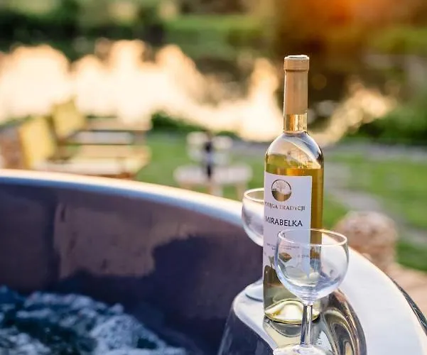 Chalet Heaven Reset Luksusowy Glamping Jacuzzi W Naturze Blisko Warszawy (adults Only)